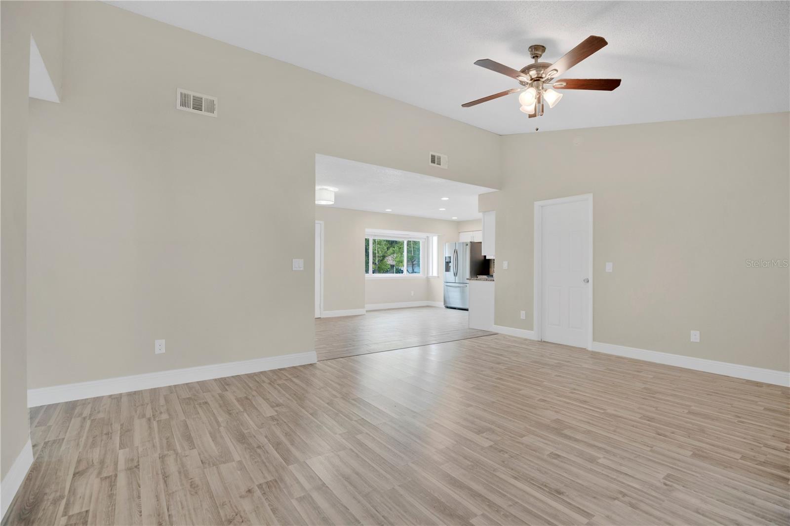 3914 FOOTHILLS DRIVE