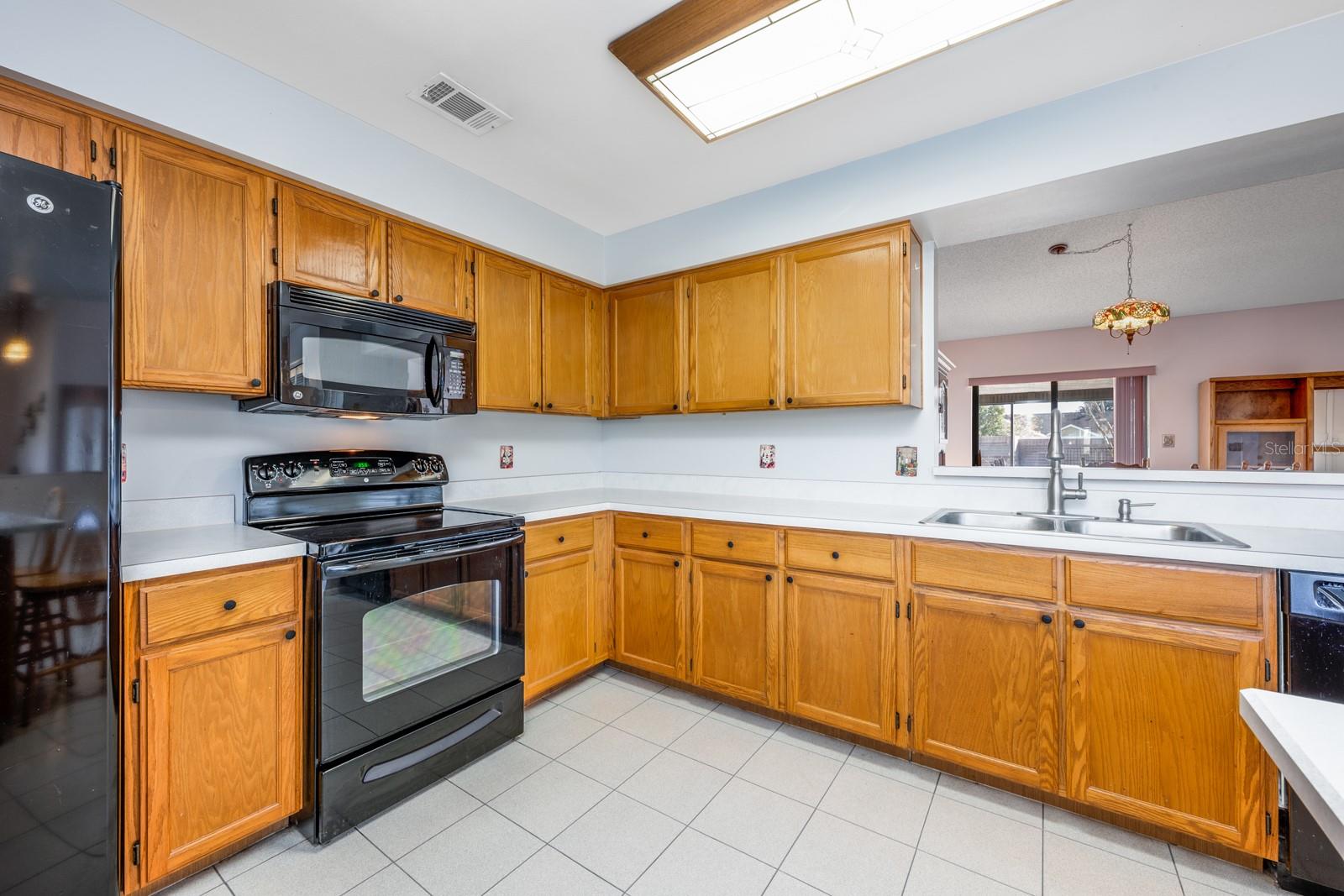 OAK HOLLOW PH 4 - Residential