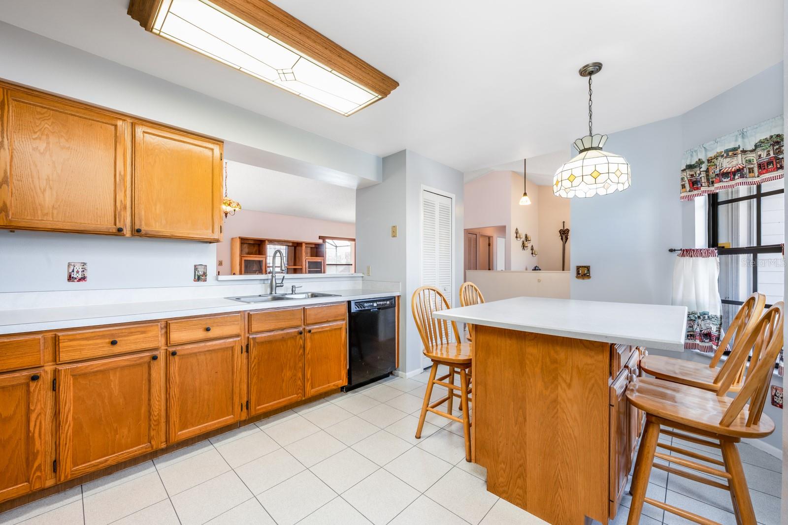 OAK HOLLOW PH 4 - Residential