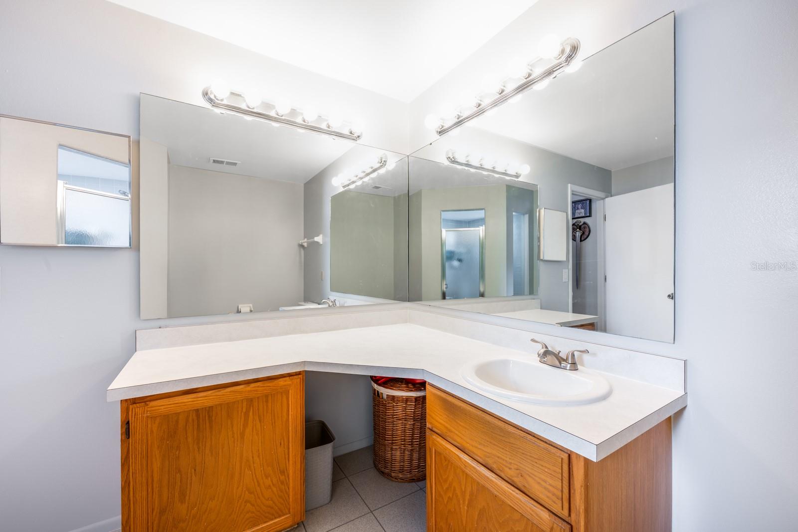 OAK HOLLOW PH 4 - Residential