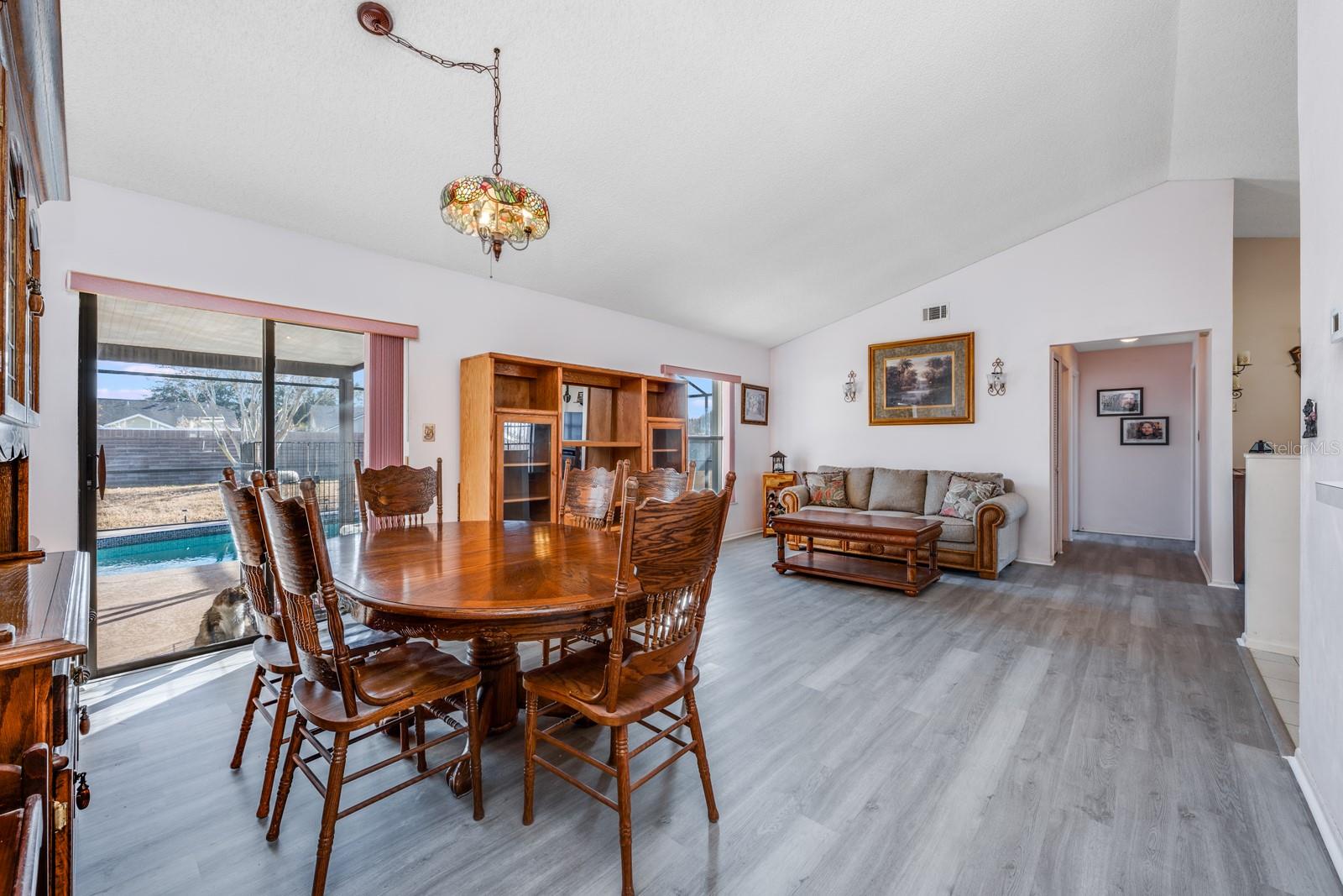 OAK HOLLOW PH 4 - Residential