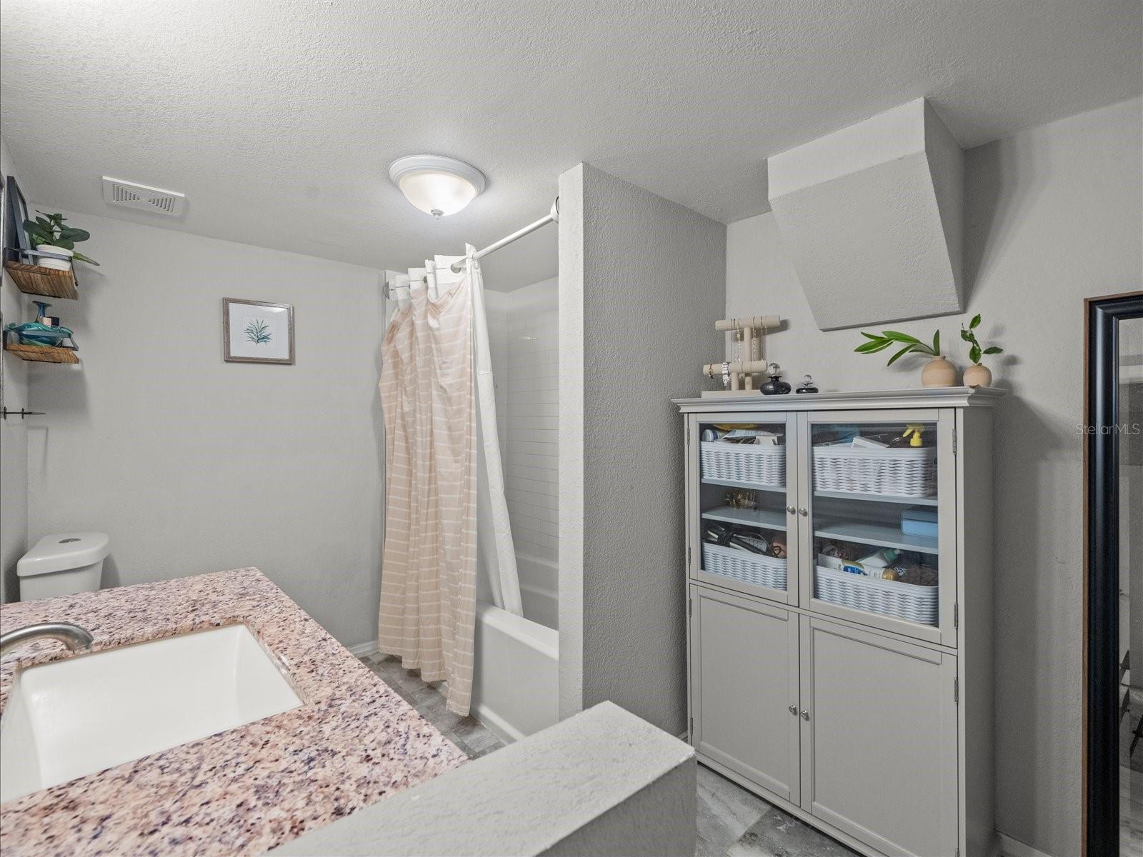 GONZALEZ SIMON SUB - Residential