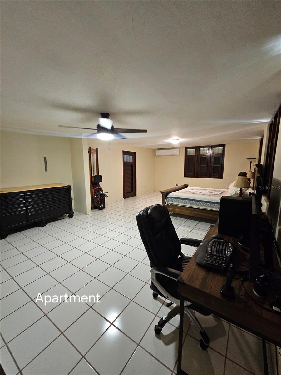 HILL MANSIONS - Residential