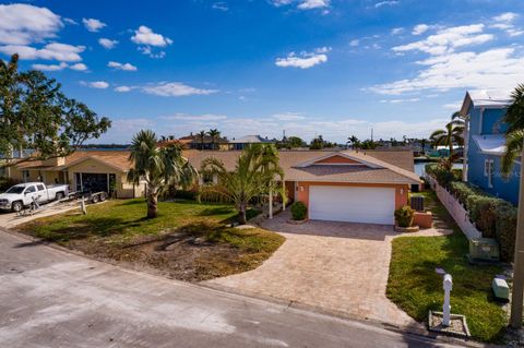 A home in TREASURE ISLAND