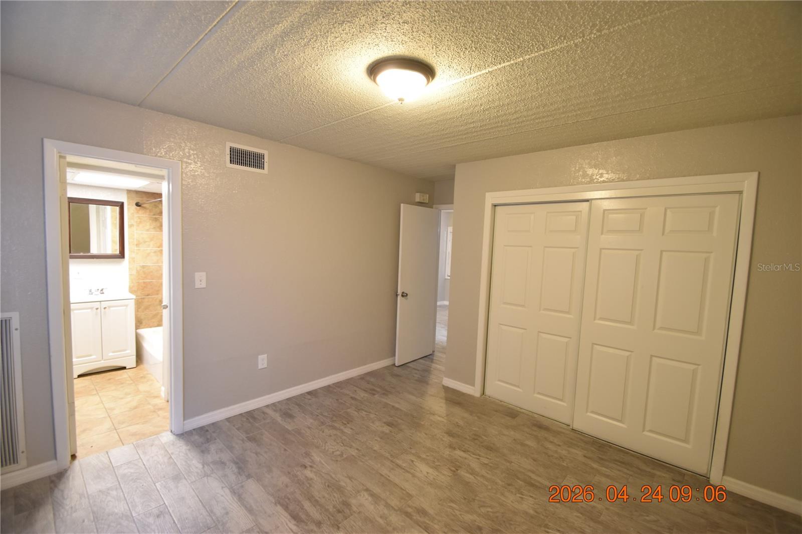 DAVIS ISLANDS PB10 PG52 TO 57 - Residential Lease