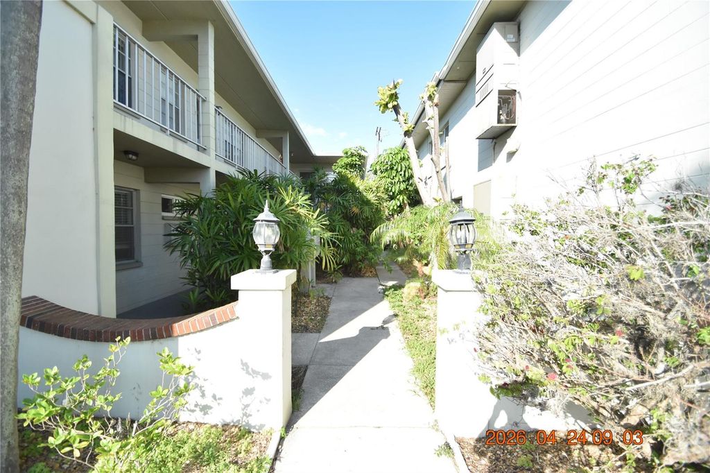 Photo of 306 Danube Avenue #2, Tampa, FL 33606 (MLS # TB8506294)