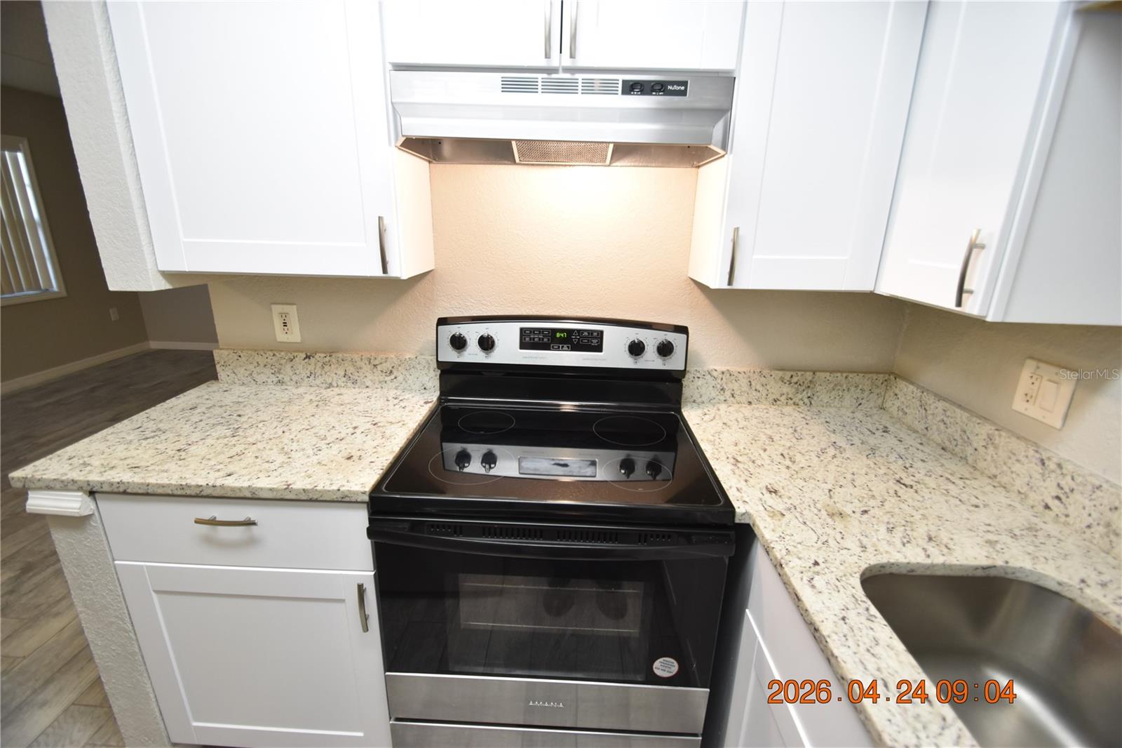 DAVIS ISLANDS PB10 PG52 TO 57 - Residential Lease