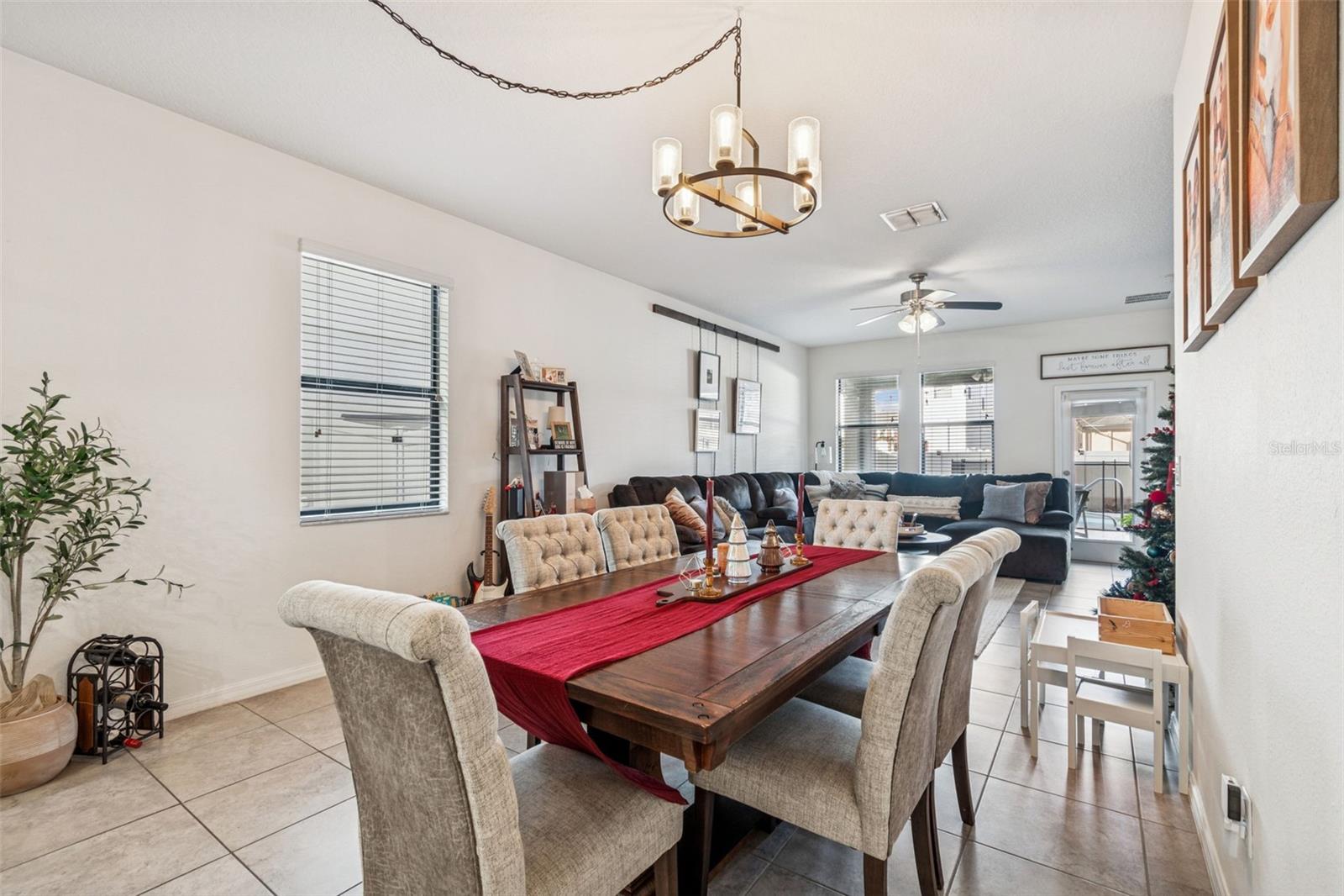 CONNERTON VILLAGE 2 PRCL 213 PH 1C - Residential Lease