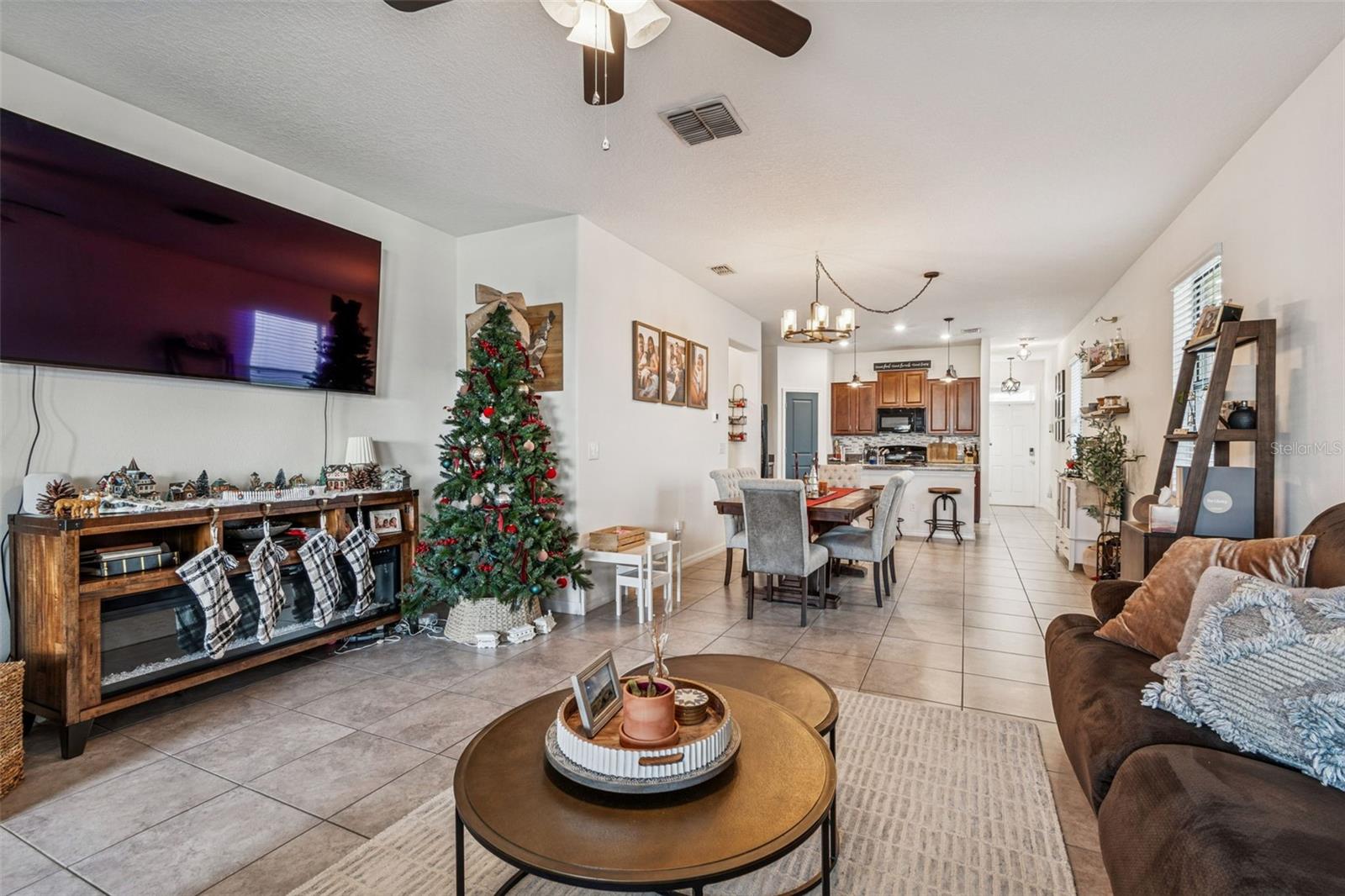 CONNERTON VILLAGE 2 PRCL 213 PH 1C - Residential Lease