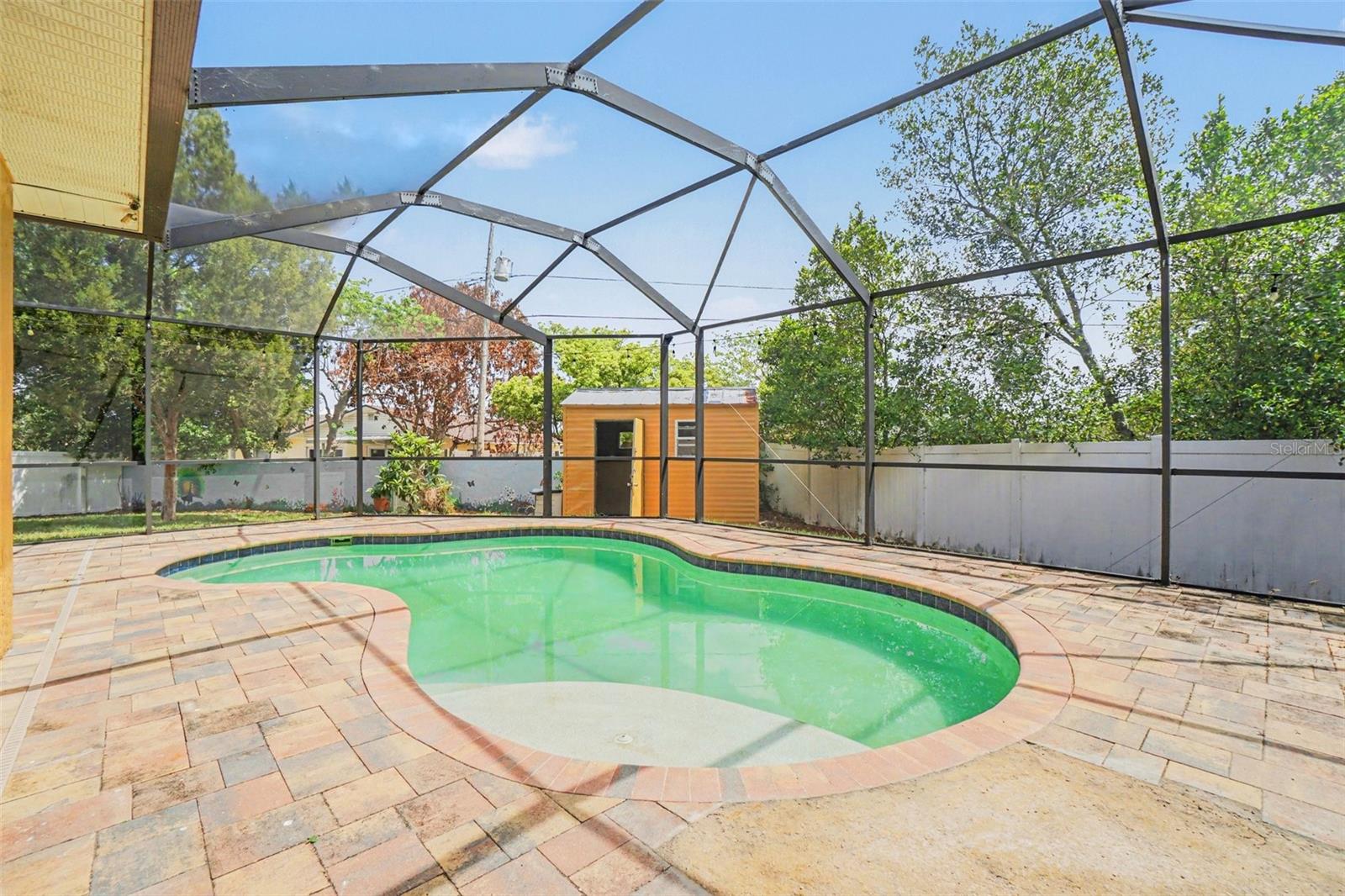 CROWN POINTE PH 01 - Residential