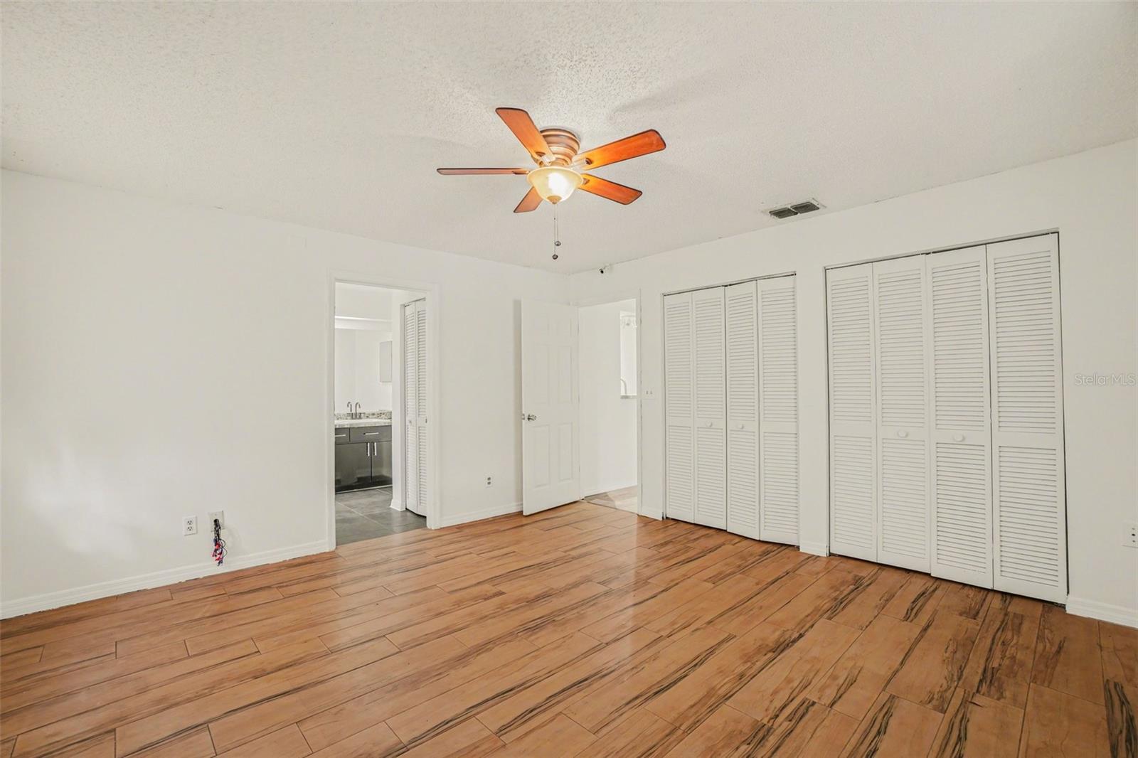 CROWN POINTE PH 01 - Residential