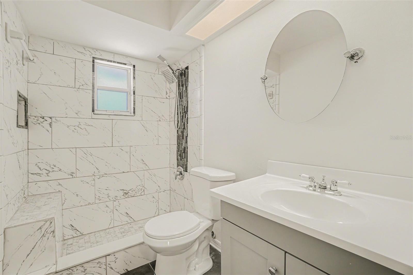 CROWN POINTE PH 01 - Residential