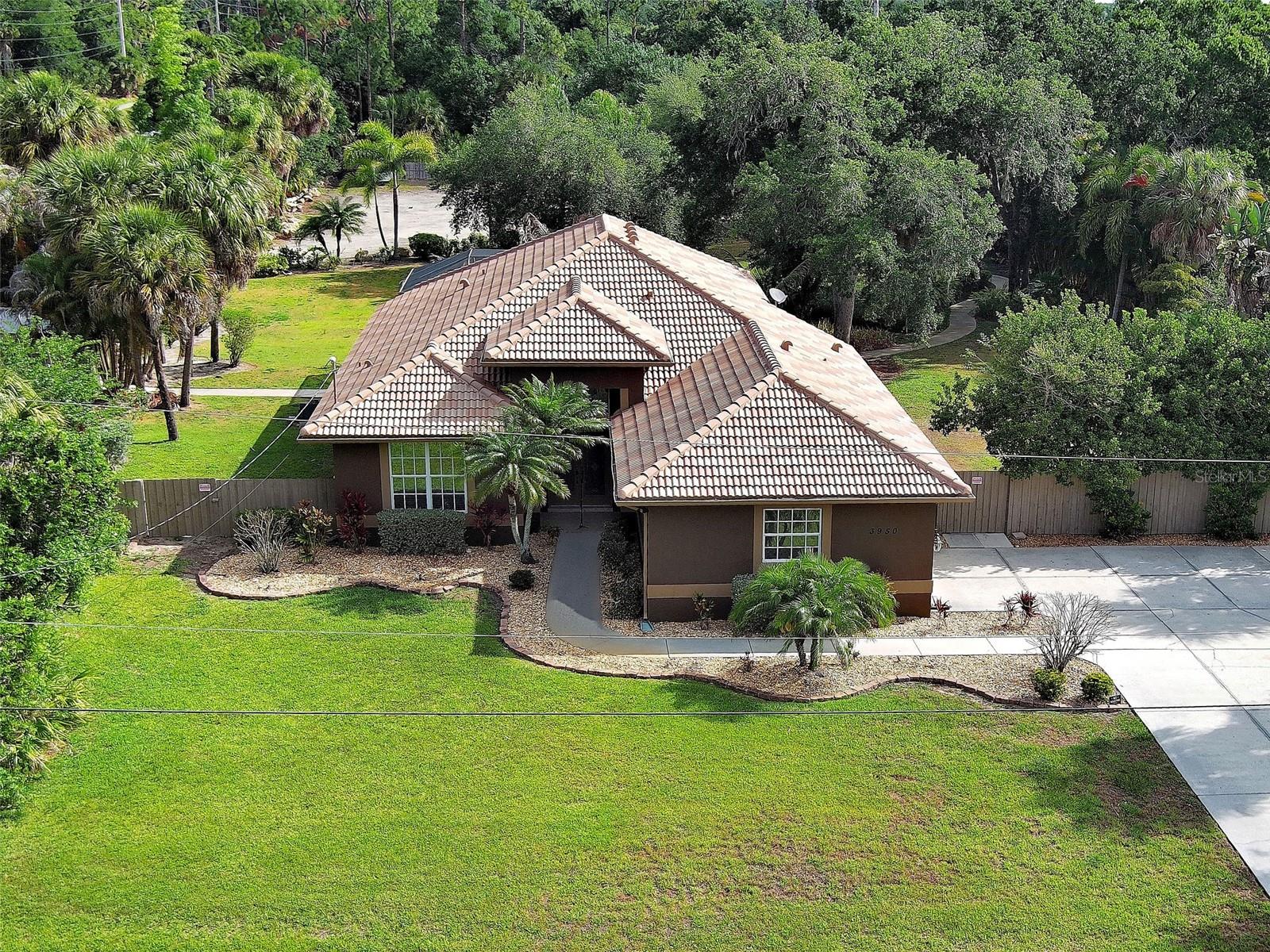 3950 PEPPER LANE