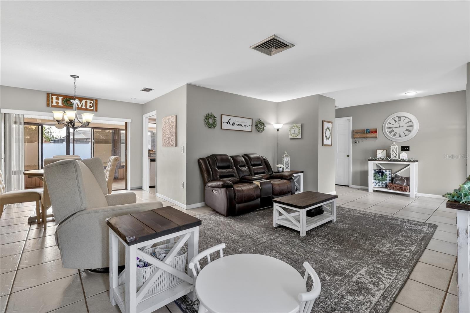 IMPERIALAKES PH 01 - Residential