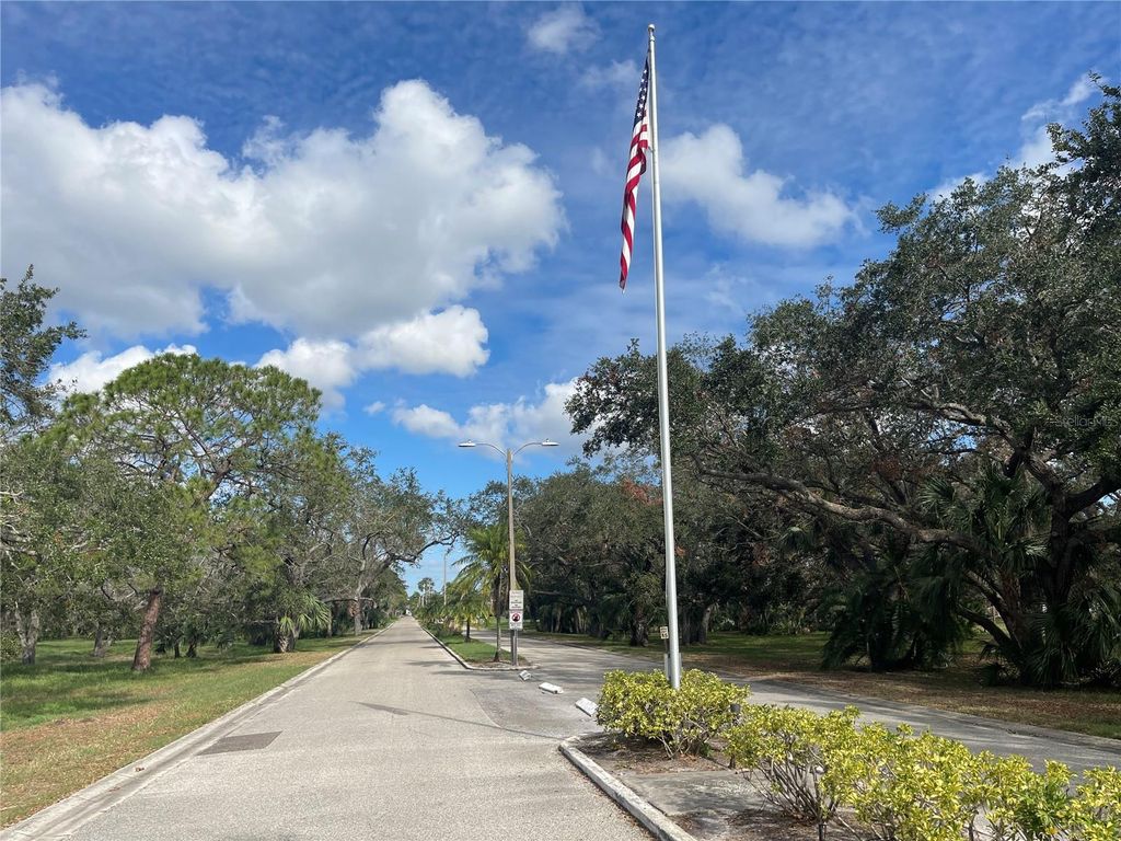 Photo of 124 Dogwood Circle, Seminole, FL 33777 (MLS # TB8321291)