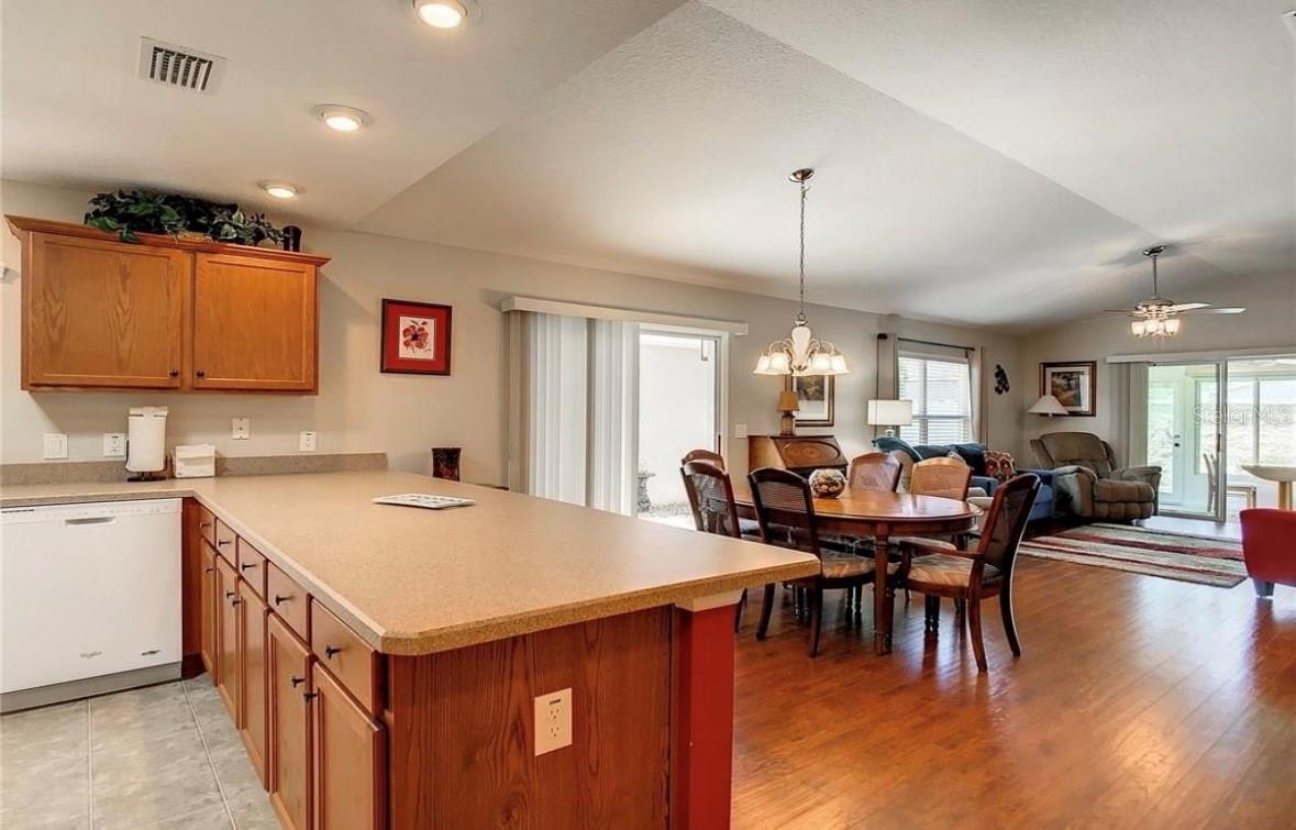 3076 GULFPORT COURT