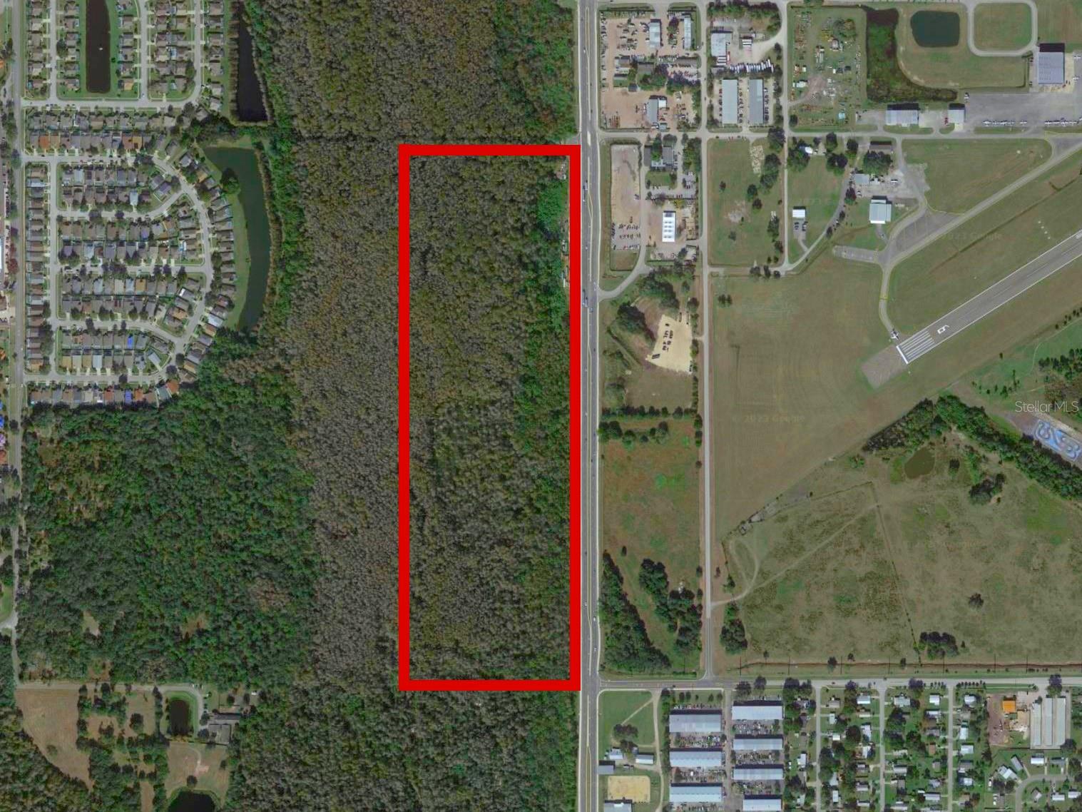 For sale: a unique 70.89-acre investment opportunity in the heart of Central Florida's tourism corridor. This offering includes two parcels of vacant land 29.46 acres located on the US Highway 192 (West Irlo Bronson Memorial Highway for $13,300,000) and 41.23 Acres at N Hoagland Blvd in the vibrant city of Kissimmee, Florida. ($7,700,000)
Enjoying high visibility and easy access, this land features over 1,000 feet of frontage on US Highway 192 and half a mile on S Hoagland Blvd. Both plots are zoned as commercial, allowing for various commercial development opportunities.
Situated minutes from Walt Disney World, Universal Orlando, SeaWorld, and other major attractions and surrounded by residential communities, schools, hospitals, and shopping and dining options, these parcels are ideally positioned for high-demand commercial or residential projects.
Benefit from Kissimmee's rapid growth and development. Whether you're an investor, developer, or business seeking a strategic location, this property is a prime real estate asset.
Take this opportunity to secure significant land in one of Florida's fastest-growing regions.