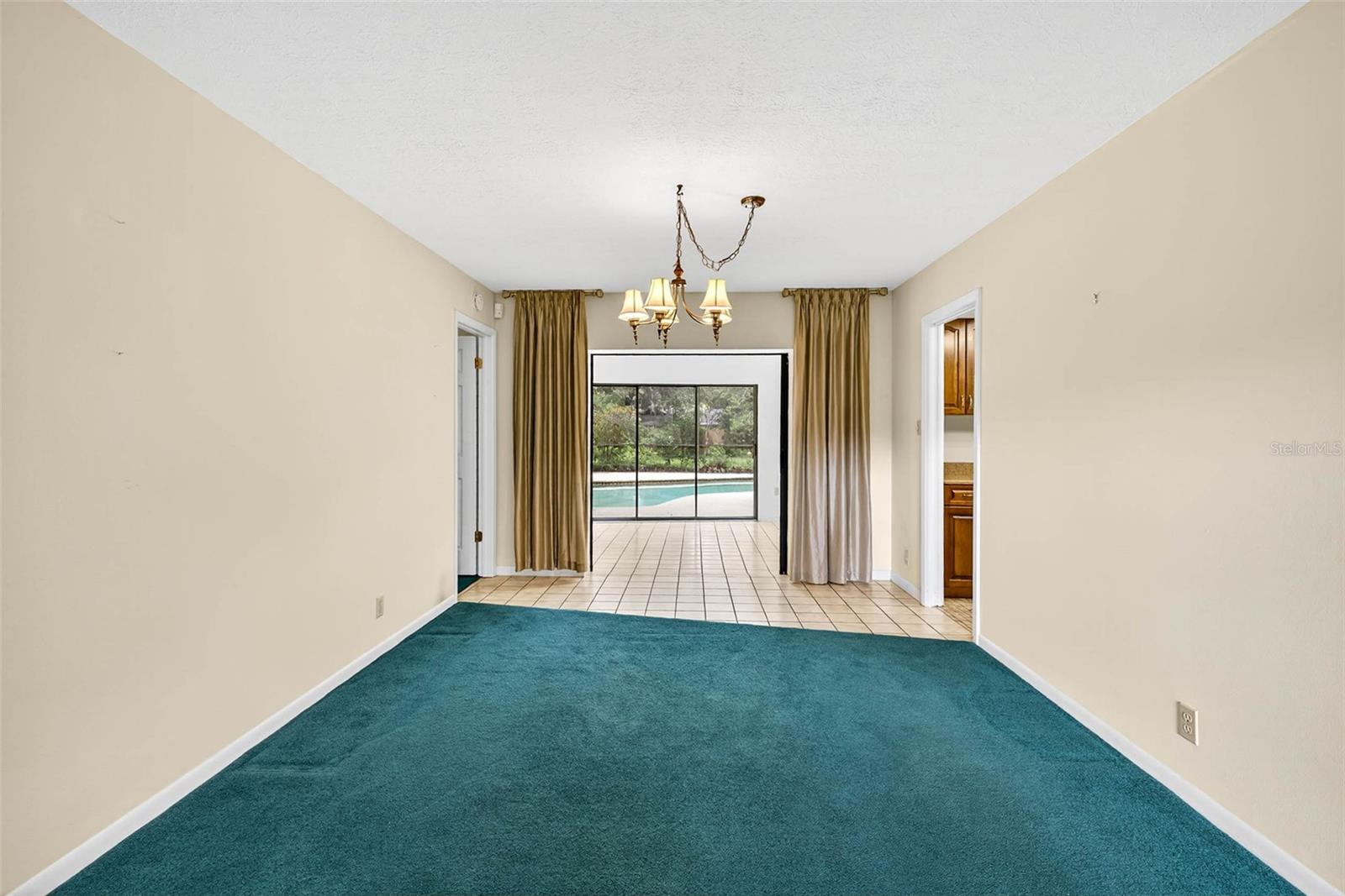 524 GARRARD DRIVE