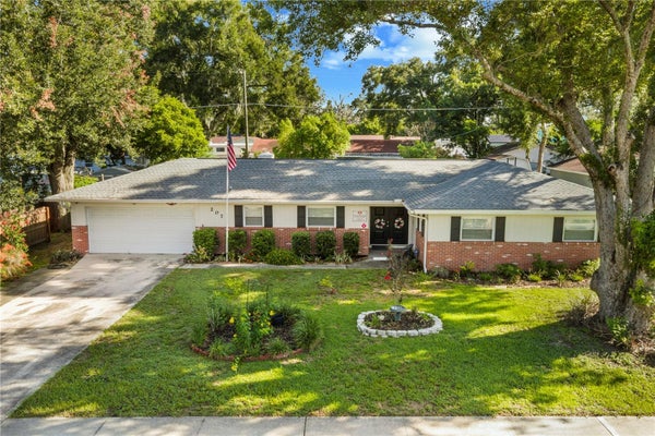 207 W WHEELER RD, SEFFNER, FL 33584 - Image 3dd949f6b754fc6148cf5f59cce2cc0d/2324494729