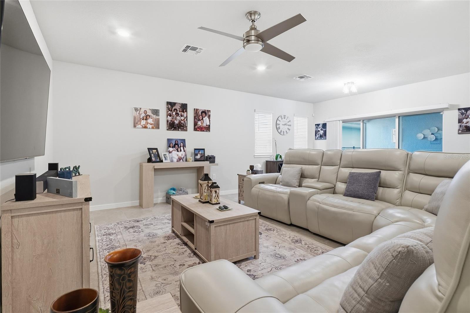 WINDING MEADOWS - Residential