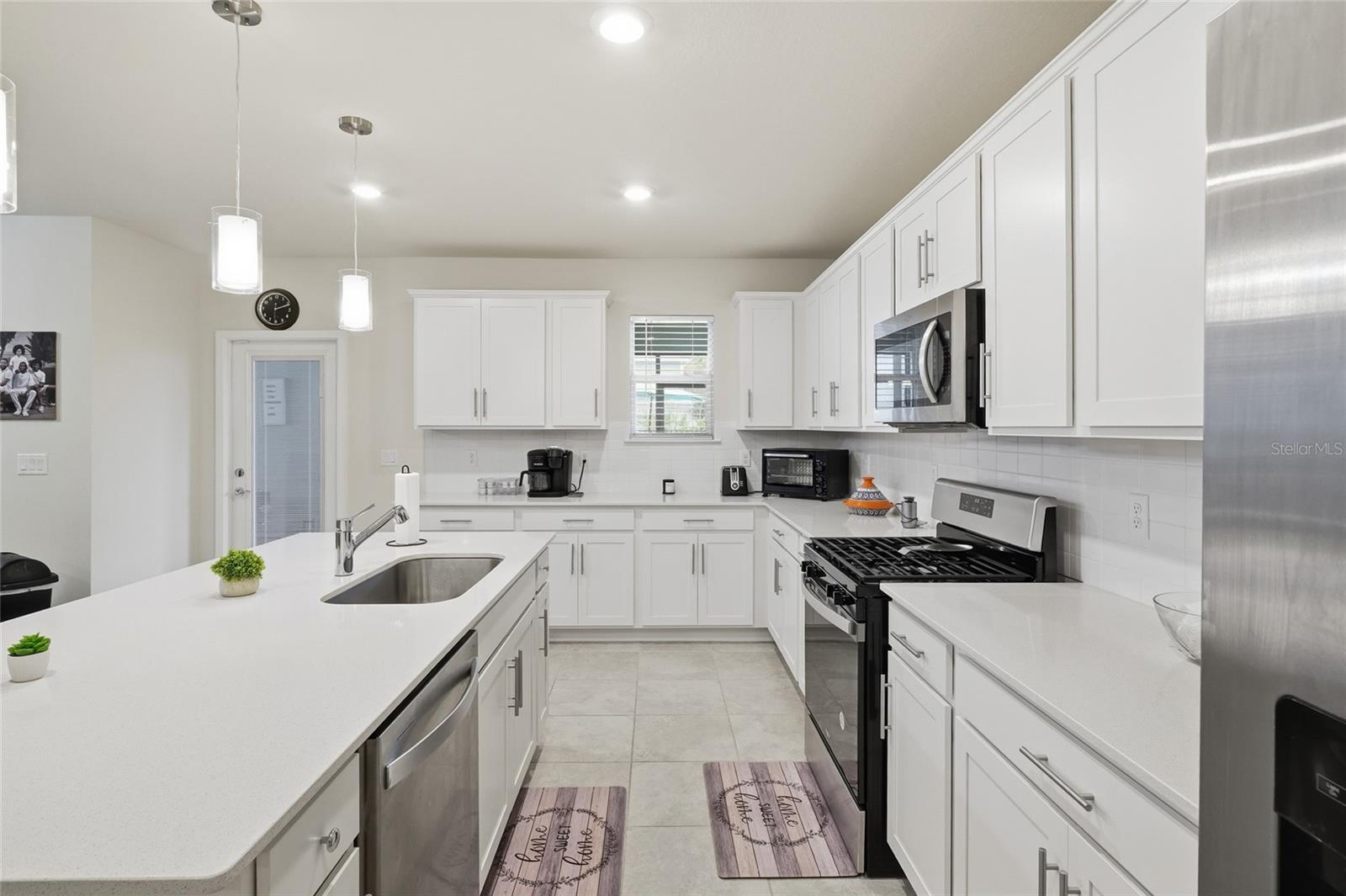 WINDING MEADOWS - Residential