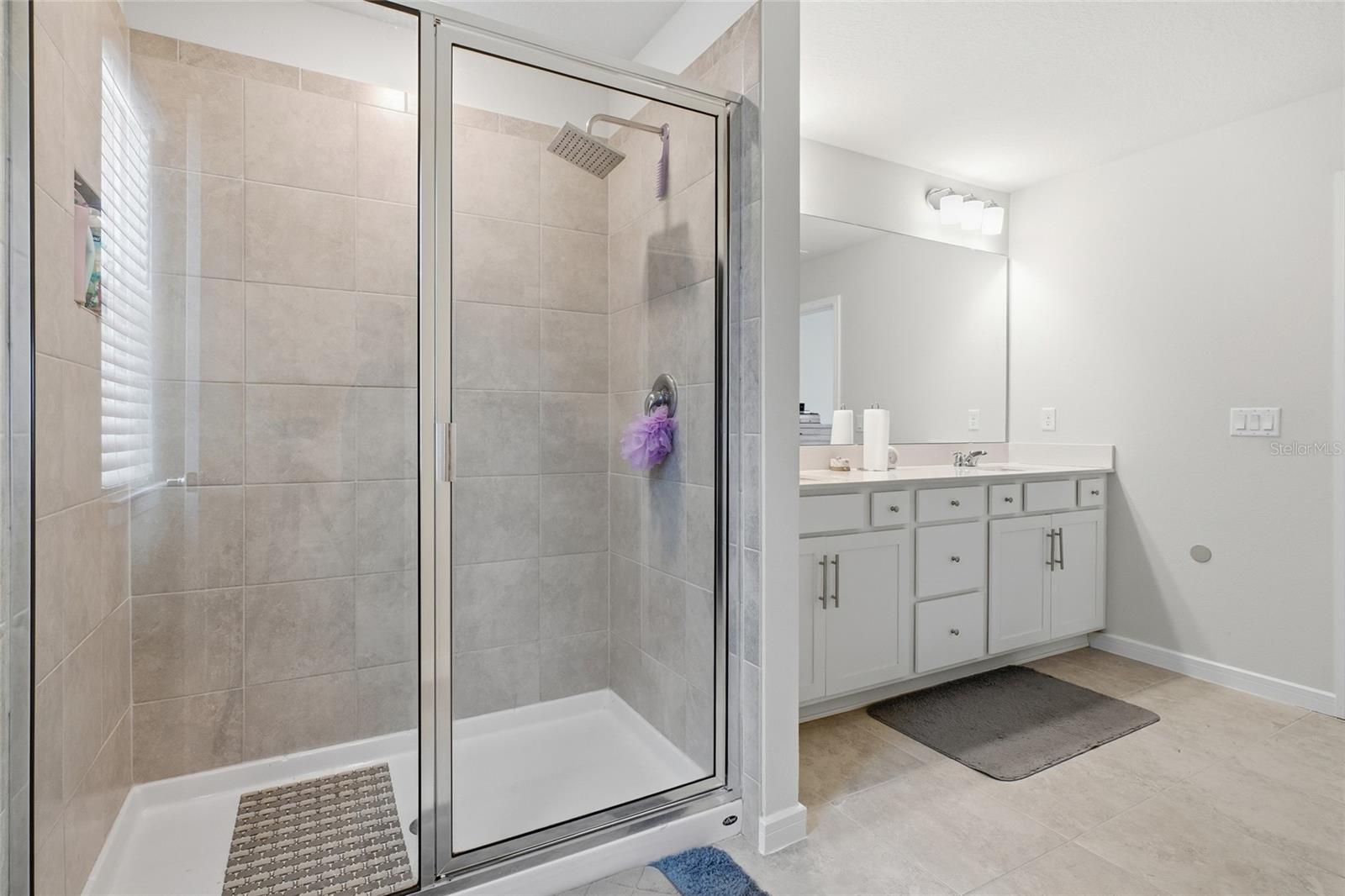 WINDING MEADOWS - Residential