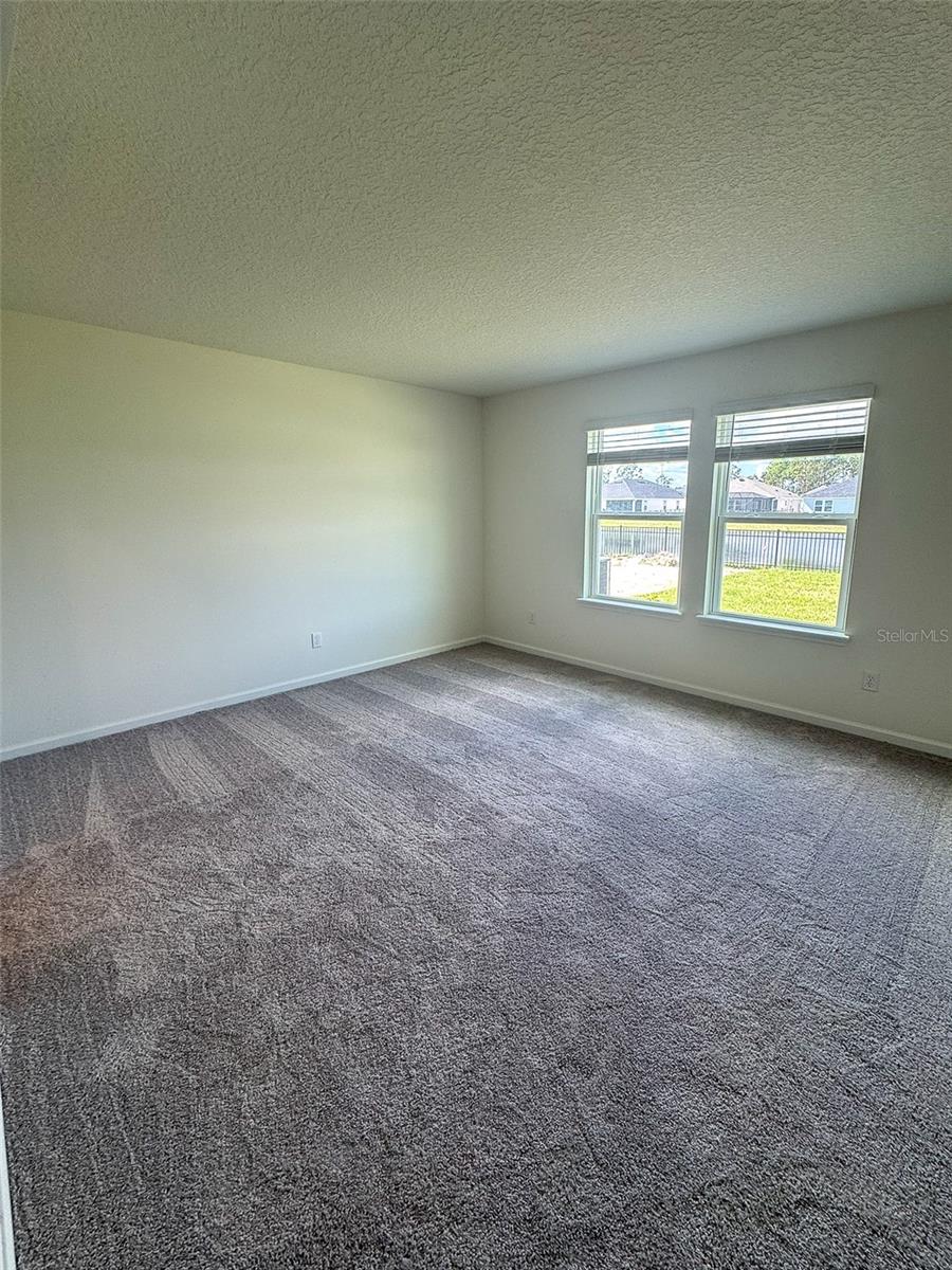 BEACH PK VLG - Residential Lease