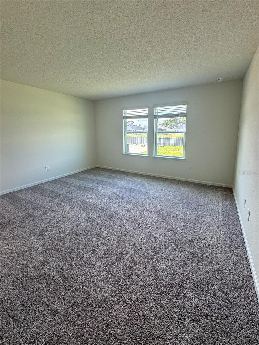 BEACH PK VLG - Residential Lease