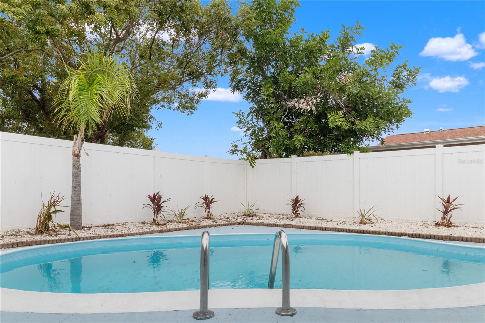 EMBASSY HILLS - Residential Lease