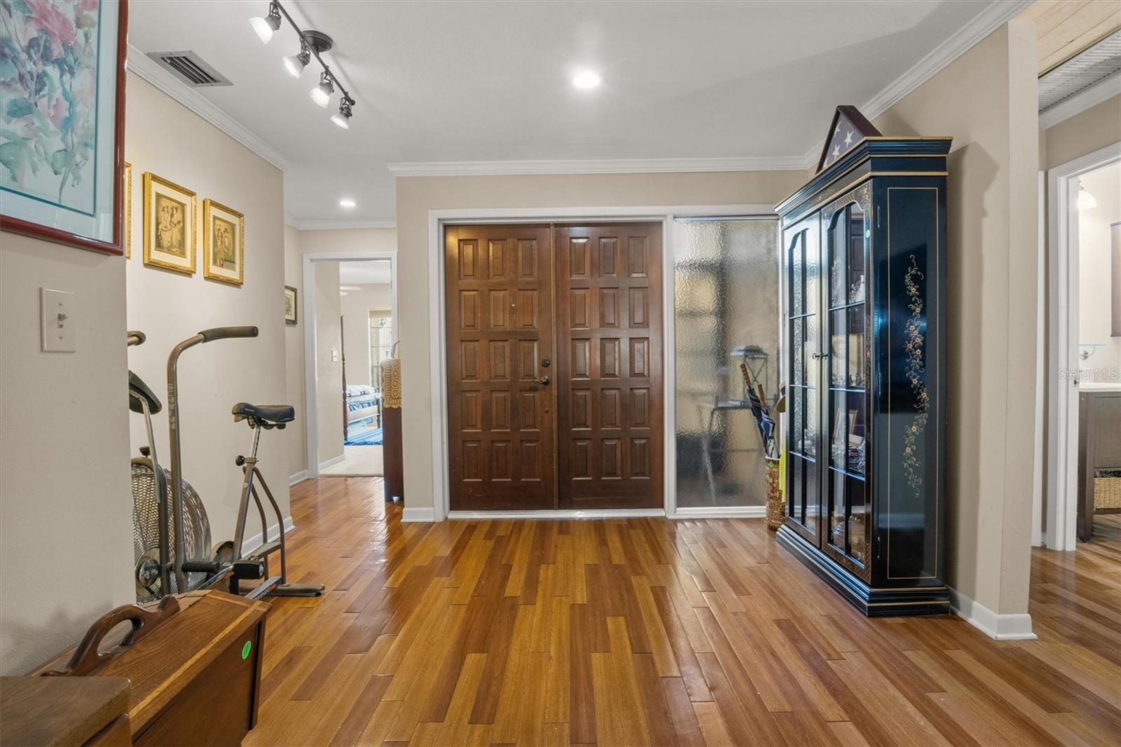 CREEK WOODS CONDO - Residential