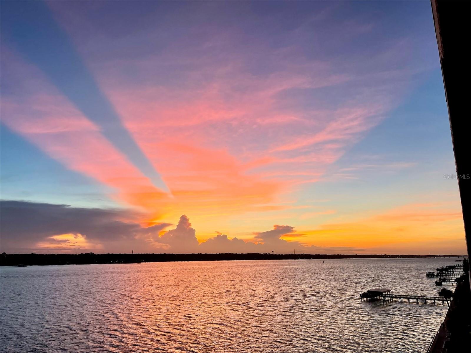 RIVERSIDE - Residential