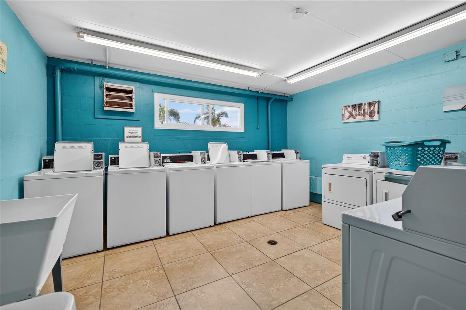 RIVERSIDE - Residential