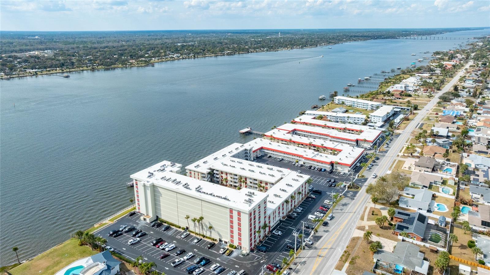 RIVERSIDE - Residential