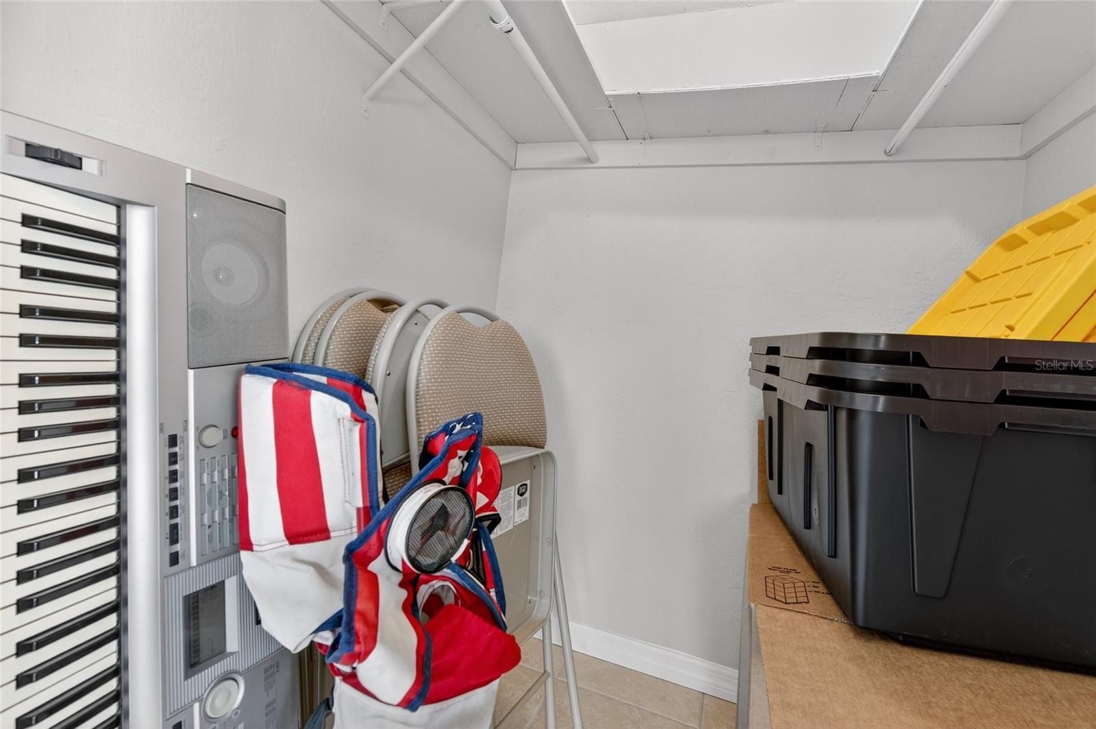 RIVERSIDE - Residential