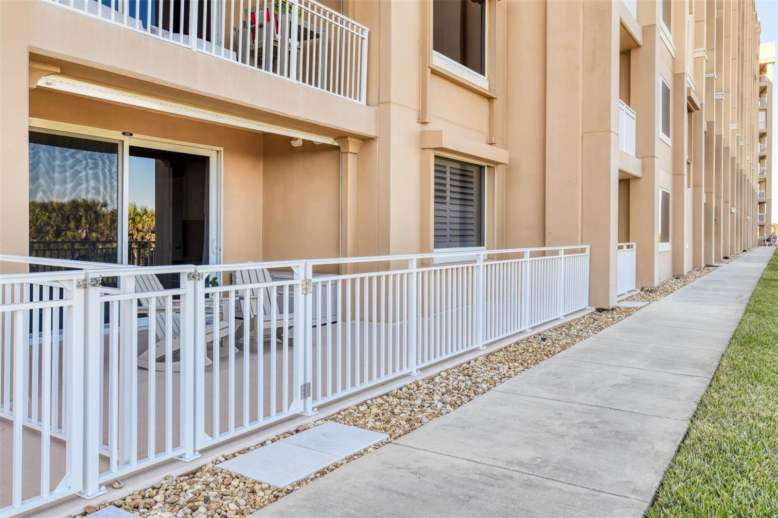 SURFCLUB - Residential