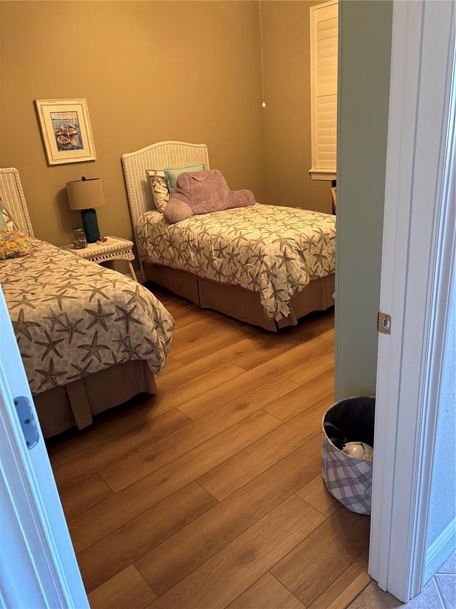 SURFCLUB - Residential