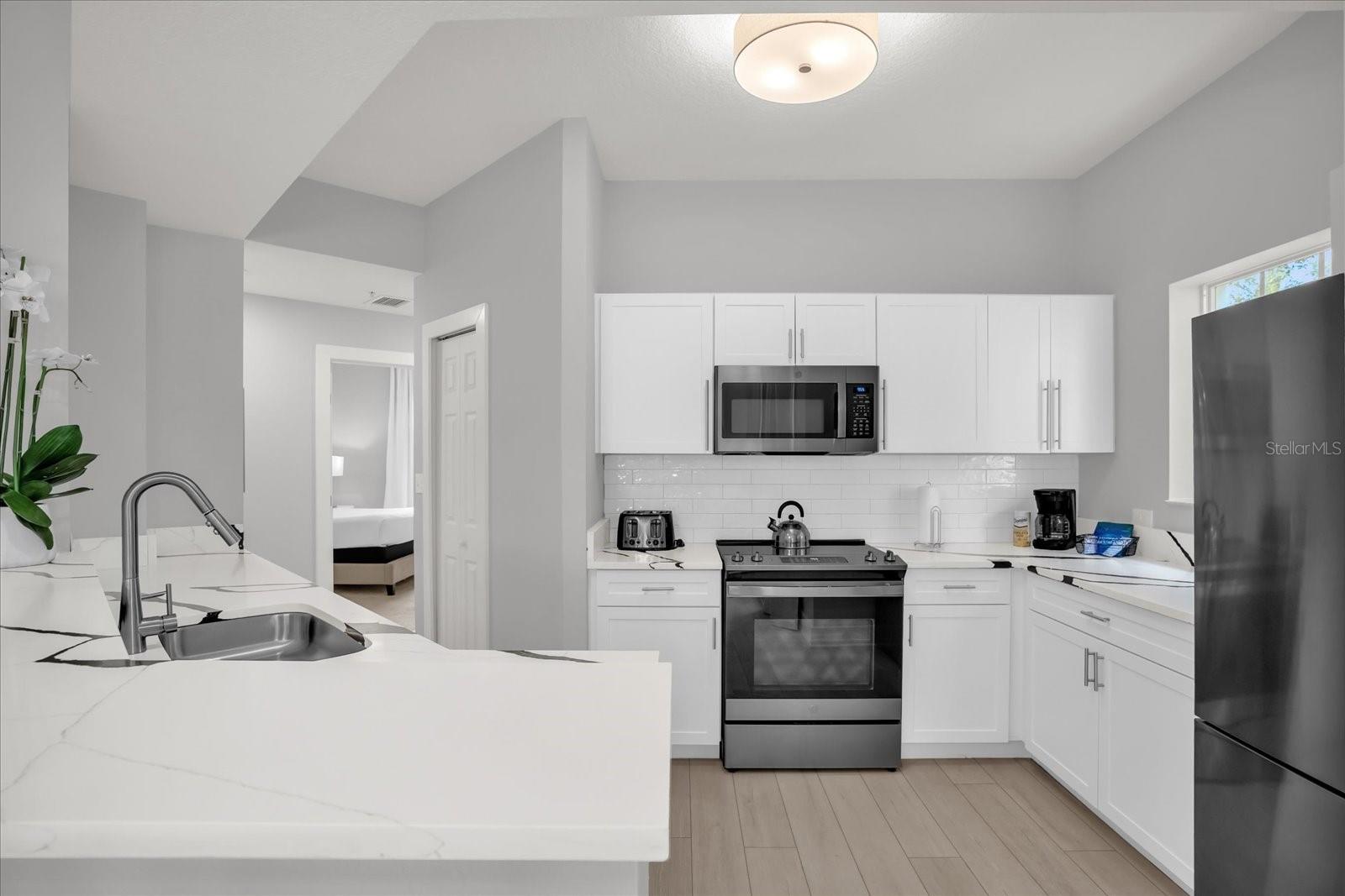 WORLDQUEST RESIDENCE - Residential