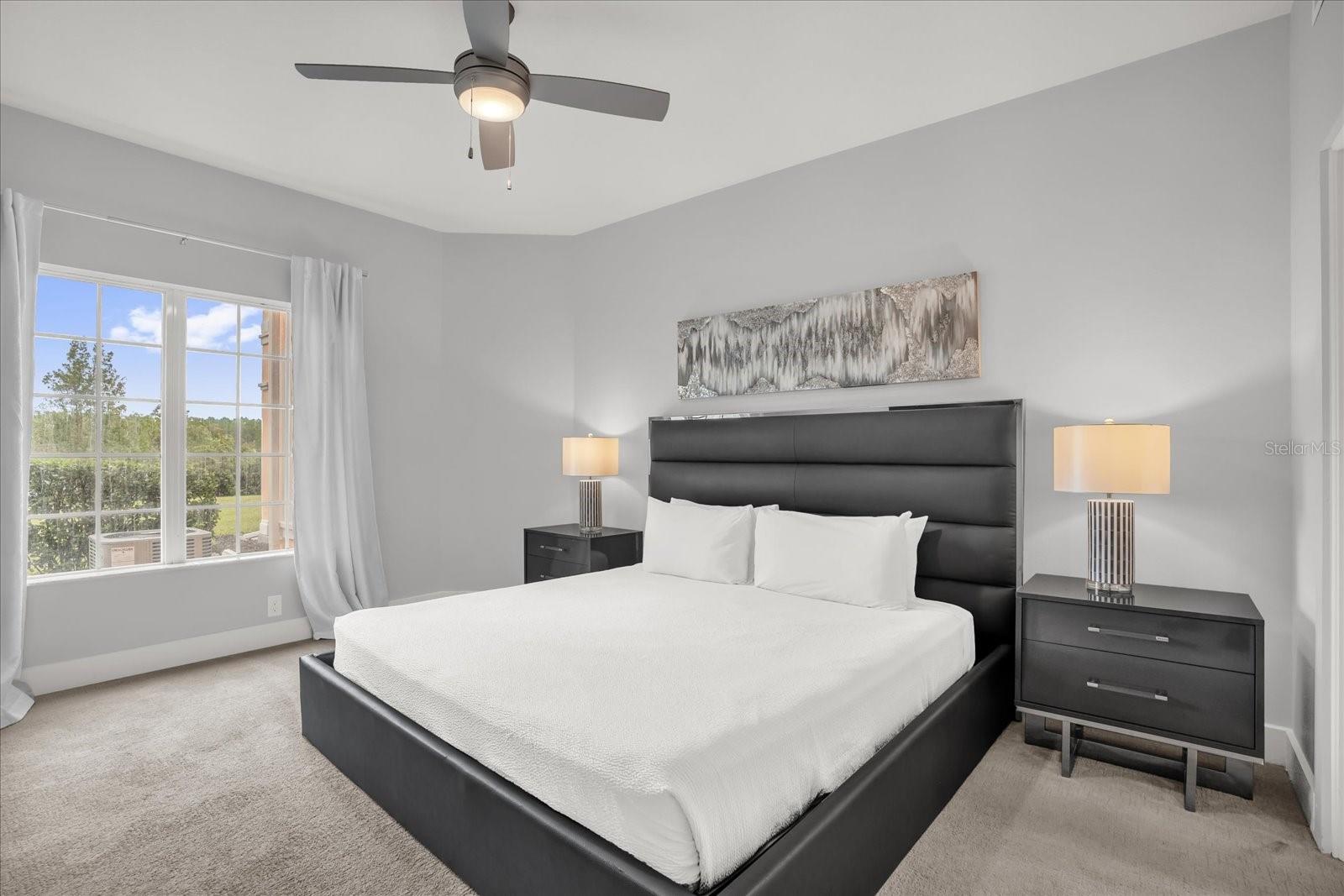 WORLDQUEST RESIDENCE - Residential