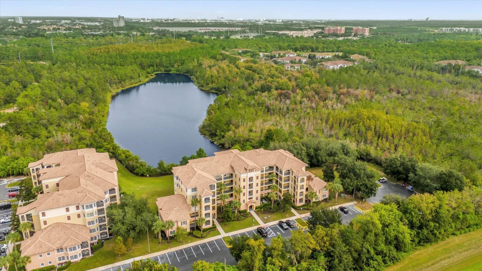 WORLDQUEST RESIDENCE - Residential