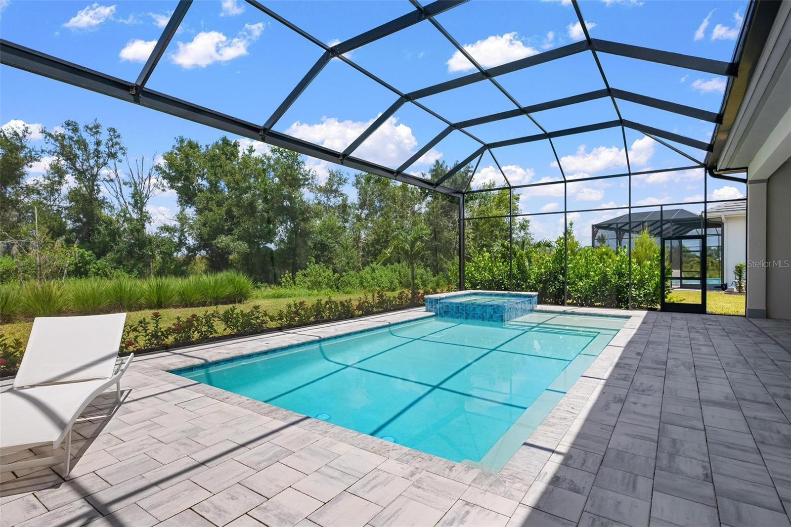 8352 SEA GLASS COURT