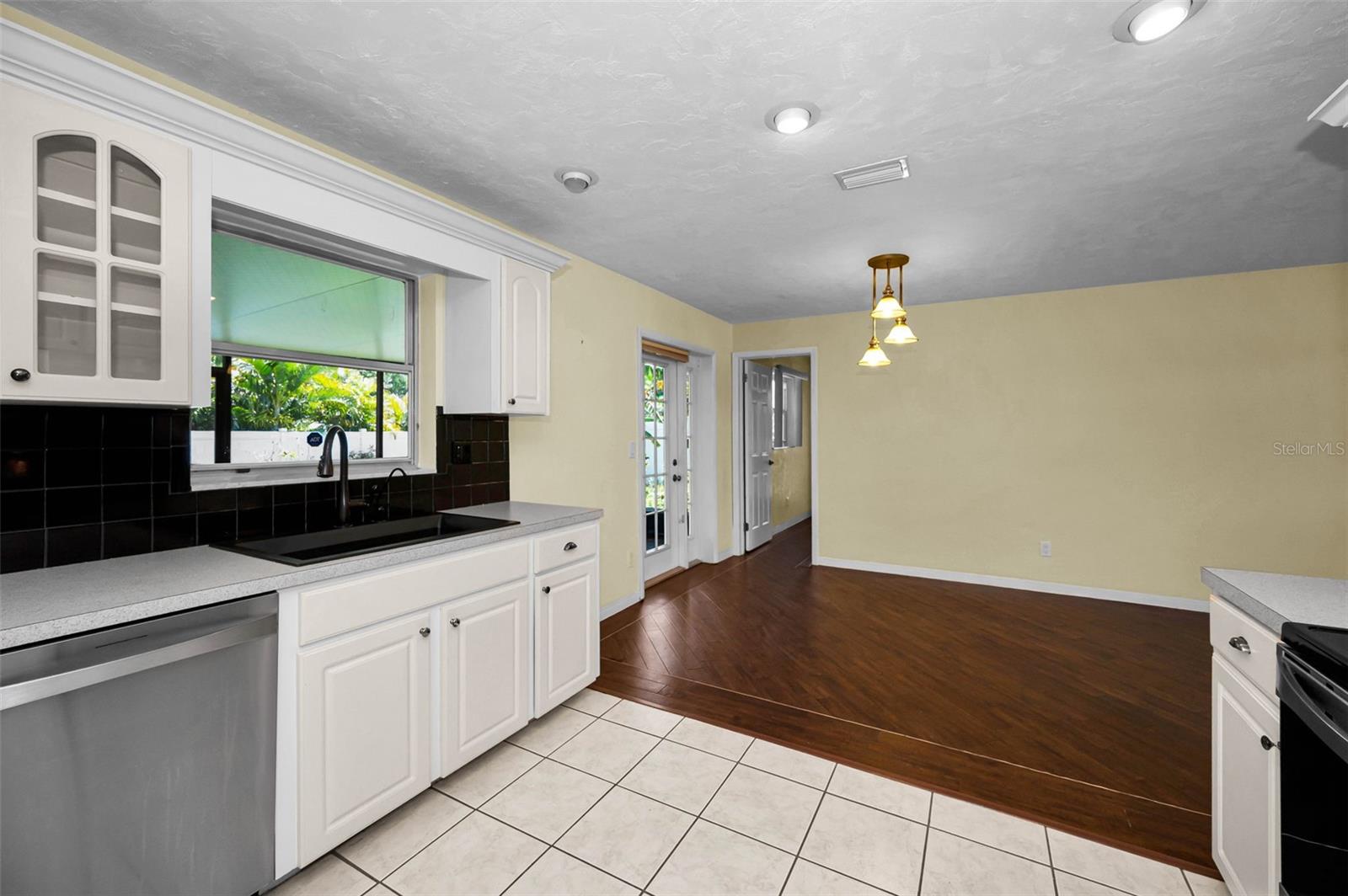 9083 BRIARWOOD DRIVE