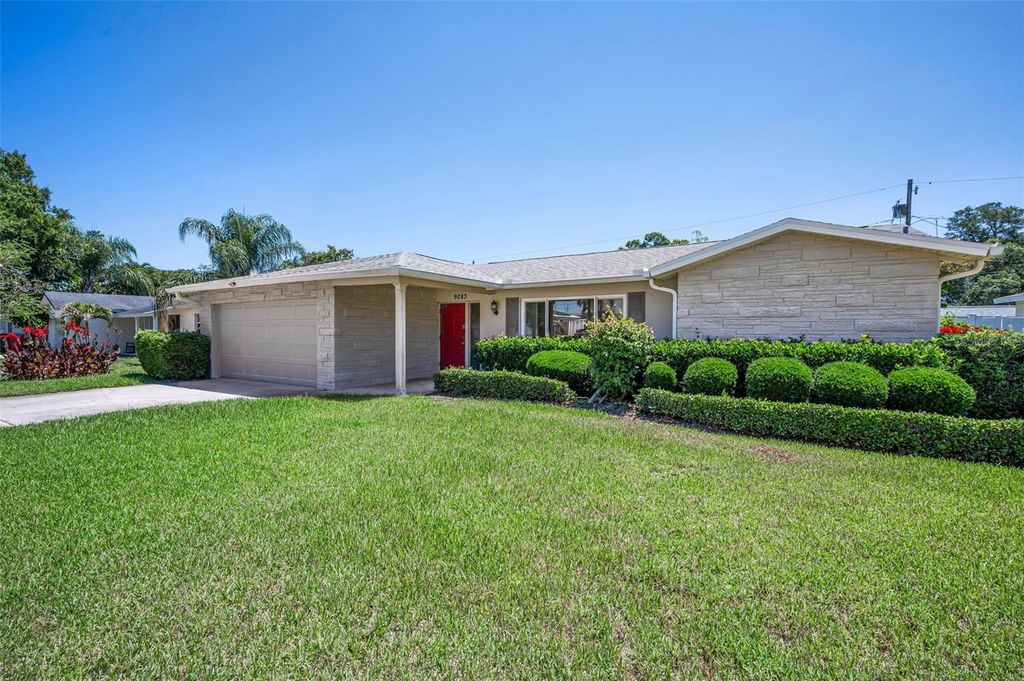 Photo of 9083 Briarwood Drive, Seminole, FL 33772 (MLS # TB8509777)