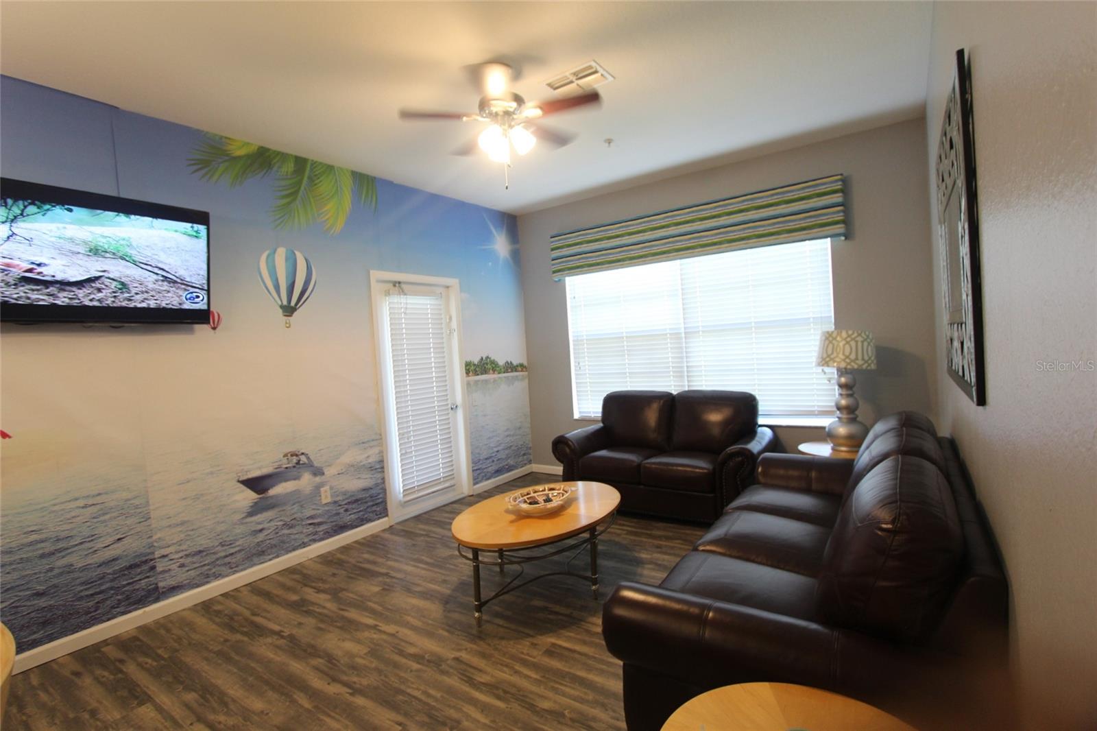 WYNDHAM PALMS CONDO PH 9 - Residential