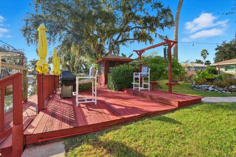 Tiny photo for 1840 NW 18th Street, Crystal River, FL 34428 (MLS # TB8513806)