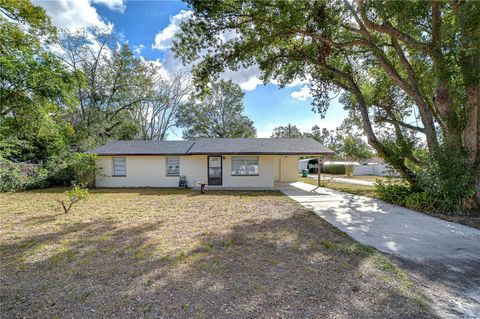 A home in ZEPHYRHILLS