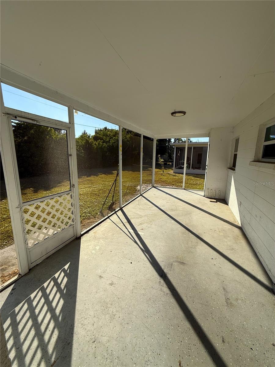 VENICE GARDENS - Residential Lease