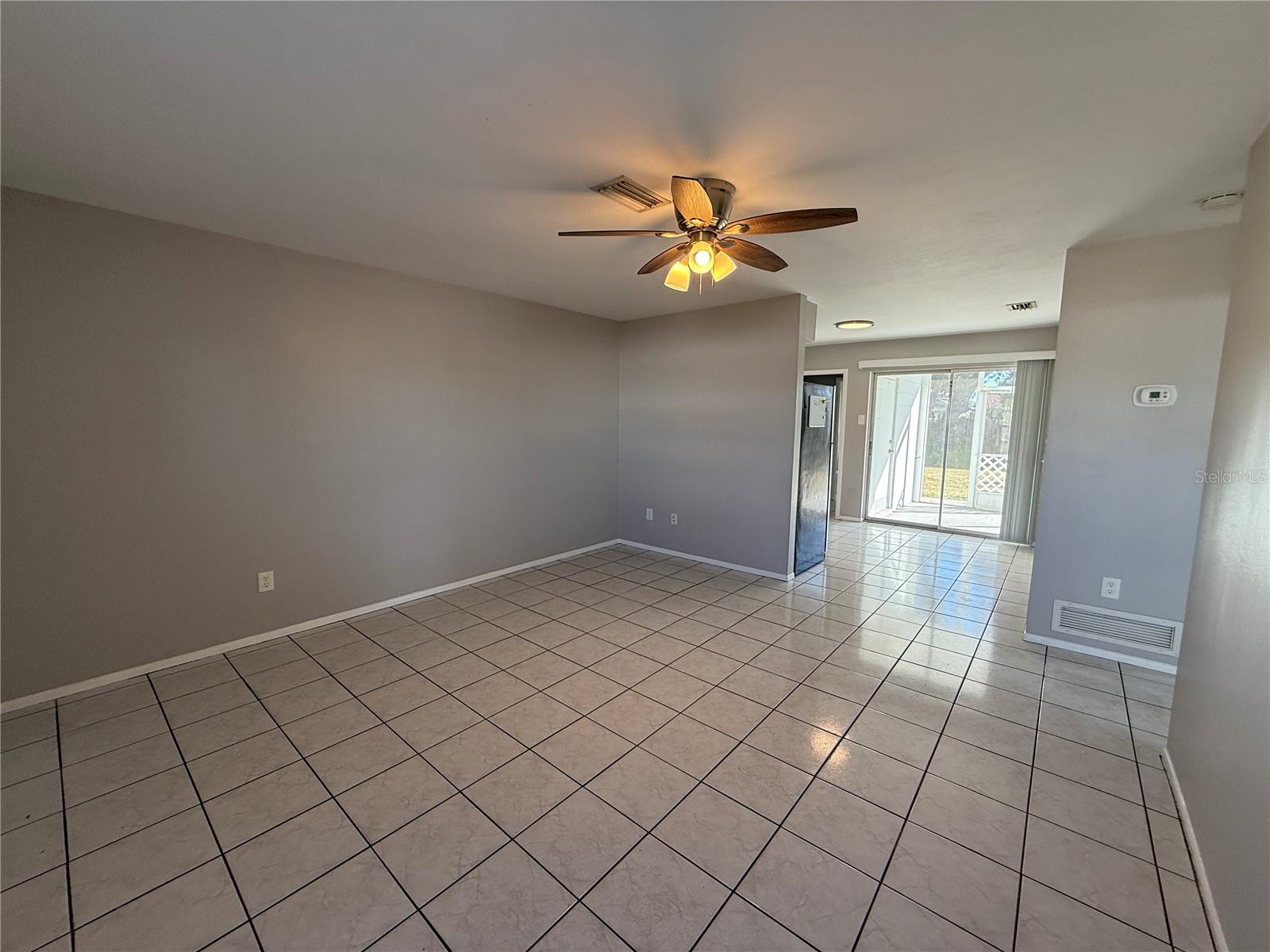 VENICE GARDENS - Residential Lease