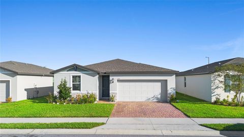 A home in WINTER HAVEN