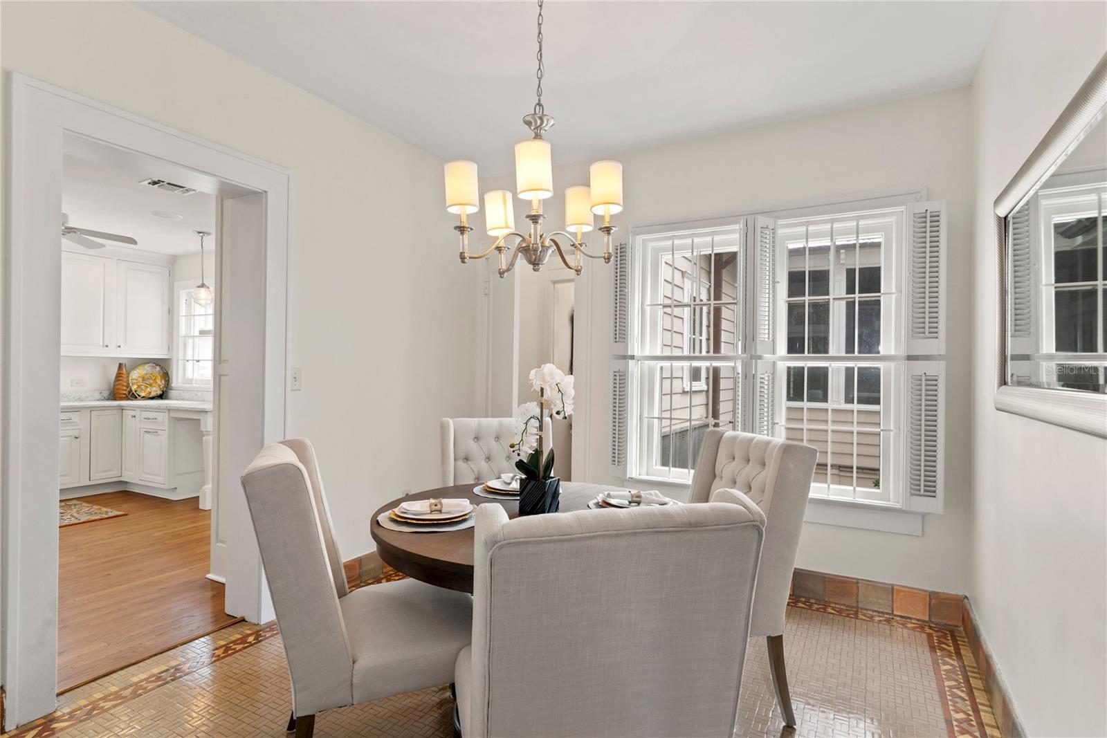 PORTER SUNSHINE - Residential