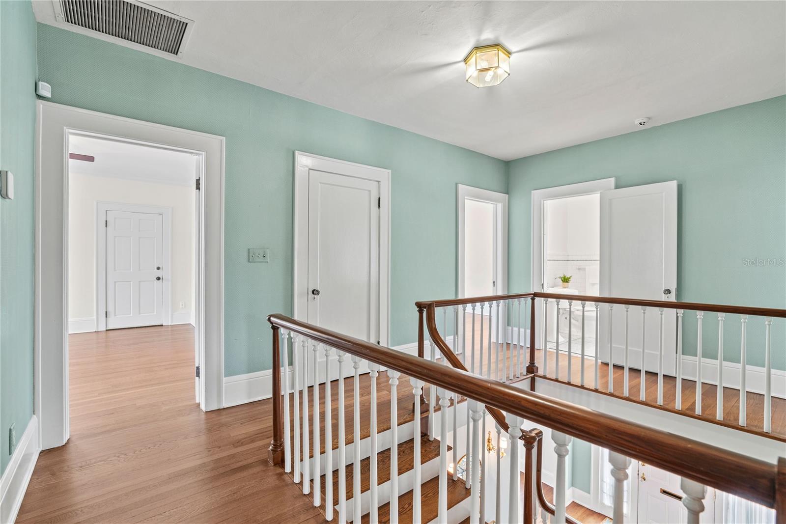 PORTER SUNSHINE - Residential